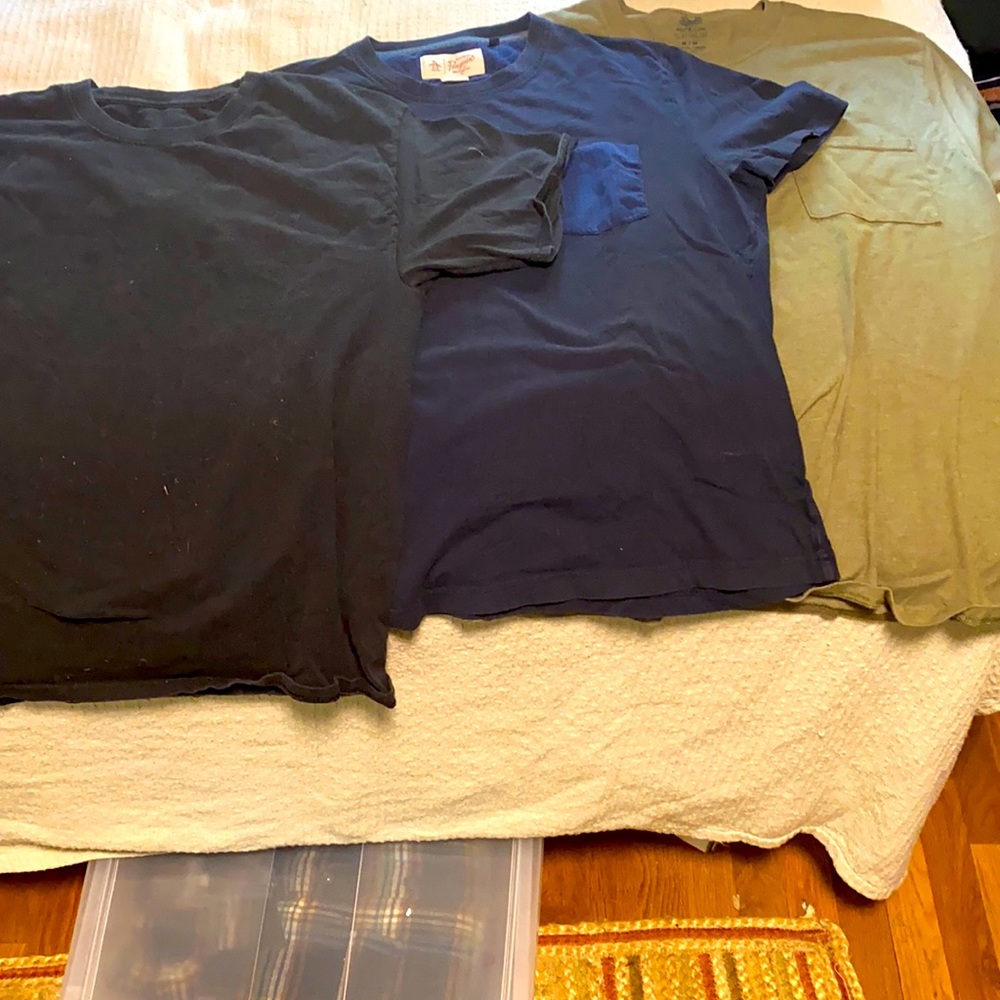 3 tee shirts black navy w/ pocket olive w/ pocket